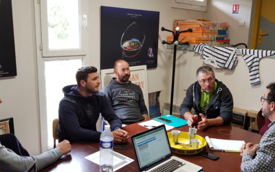 Rencontre entre l’Office de tourisme de Gruissan, les représentants de la Prud’homie de Gruissan et la base conchylicole, la Perle Gruissanaise