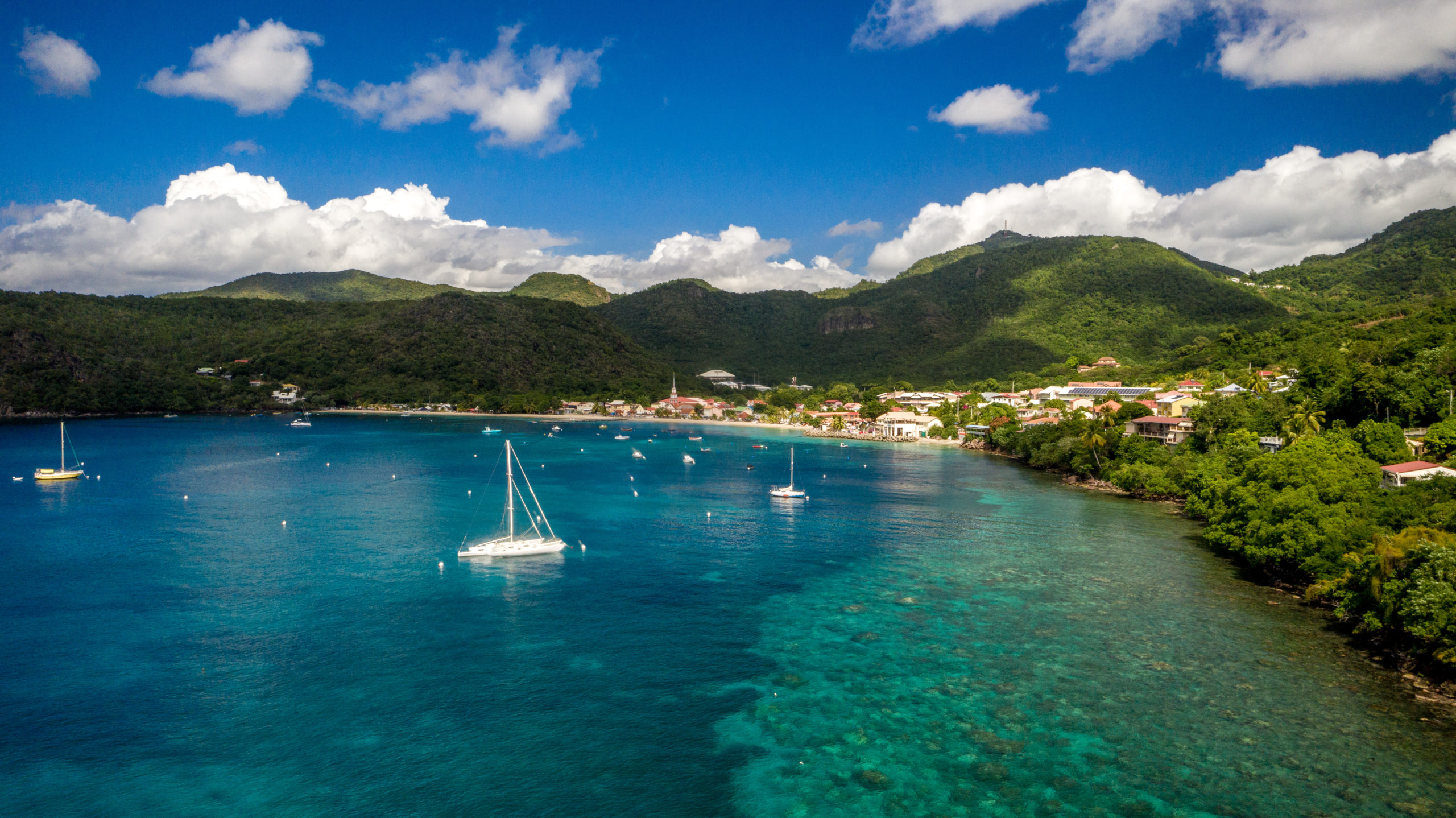 J-2 pour l’éductour : Un nouveau tourisme bleu innovant et durable voit le jour avec les Routes Bleues® Mythiques de la Martinique et des Caraïbes !